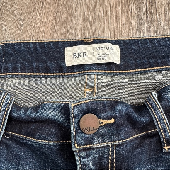 Buckle BKE Victoria Universal Fit Mid-Rise Bootcut Blue Jeans Womens Size 30 - Picture 3 of 12